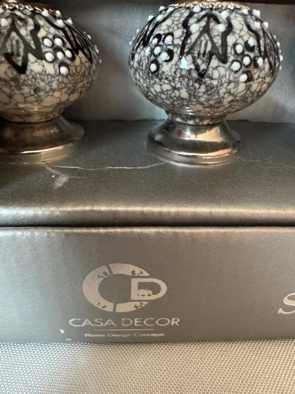 Set of 6 Silver and Black Decorative Drawer Pulls